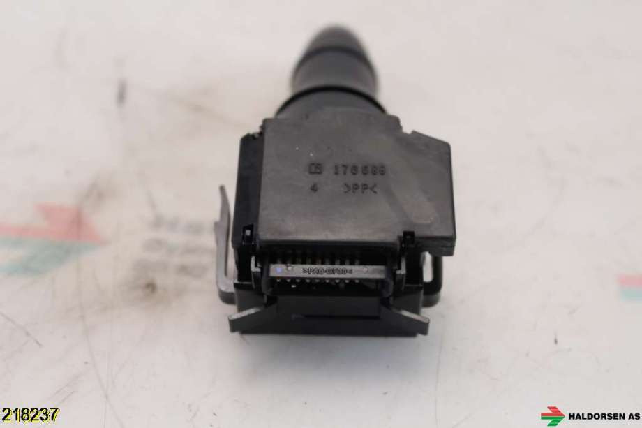 Bryter visker til Mitsubishi ASX 2010-2019  (MITSUBISHI|8612A031|)