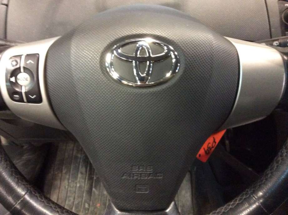 Airbag rattpute til Toyota Yaris, 2006-2009 (Type II, Fase 1)  (TOYOTA|451300D160B0)
