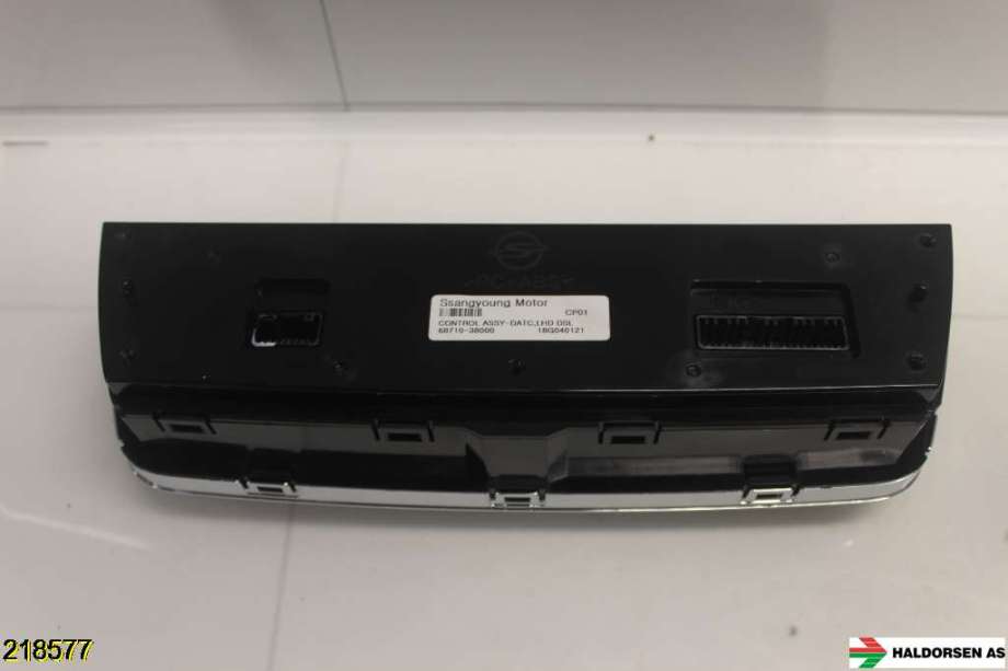 Varmeapparat betjening til SsangYong Rexton 2018-->> (Y400) (Y400) (SSANGYONG|68710-38000|)