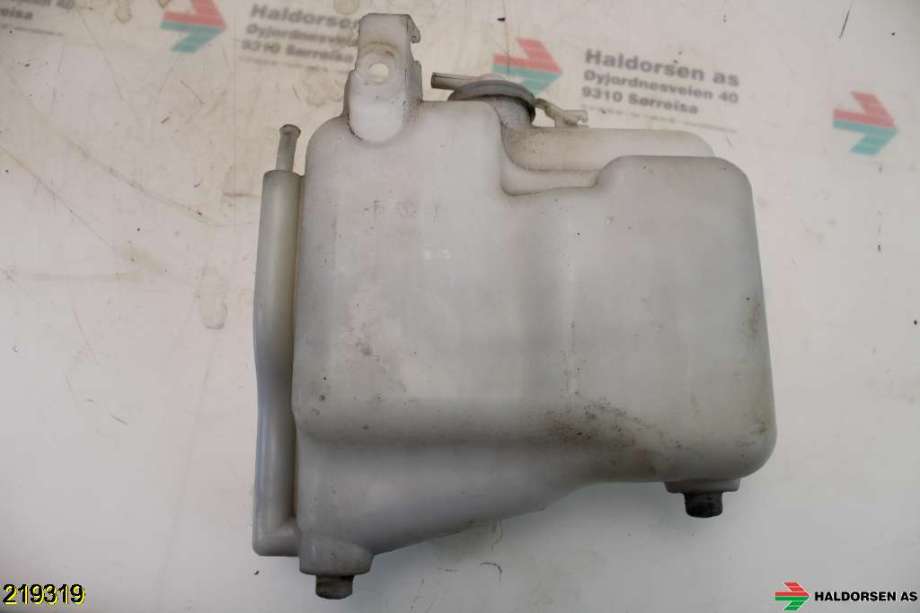 Ekspansjonstank til Isuzu D-Max 2007-2012 (Type I)  (ISUZU|8979415013|)