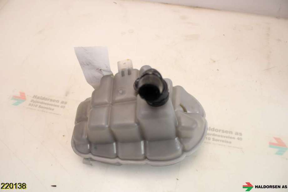 Ekspansjonstank til Audi A6 2011-2014 (Type IV, Fase 1) (C7) (C7) (AUDI|4G0 121 403 AC|)