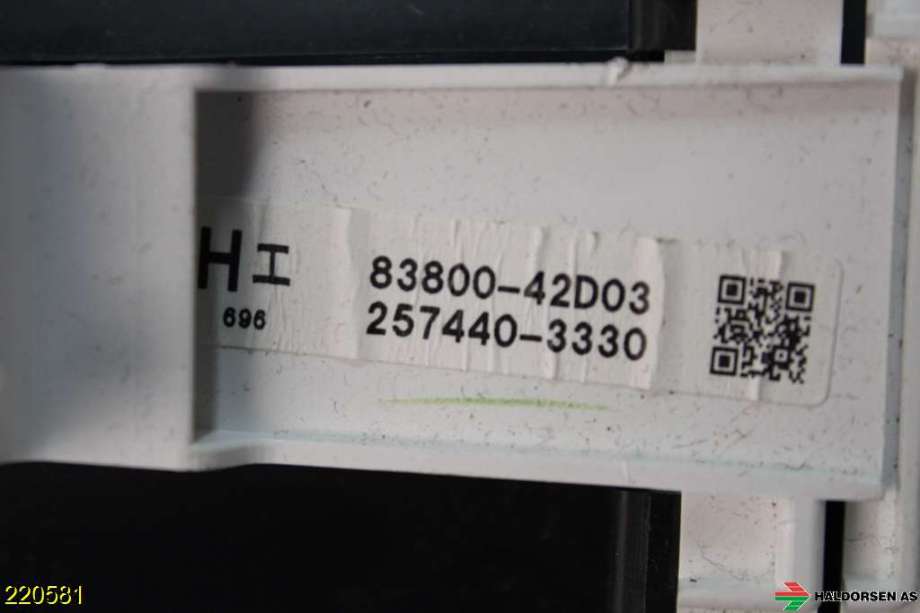 Instrumentpanel til Toyota RAV4 2006-2009 (Type III, Fase 1)  (TOYOTA|83800-42D03|)