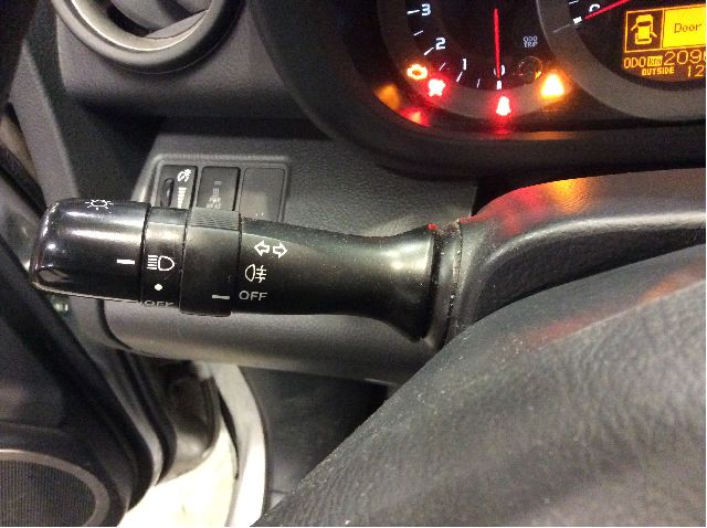 Bryter blink til Toyota RAV4 2006-2009 (Type III, Fase 1) (TOYOTA|8414042091|)