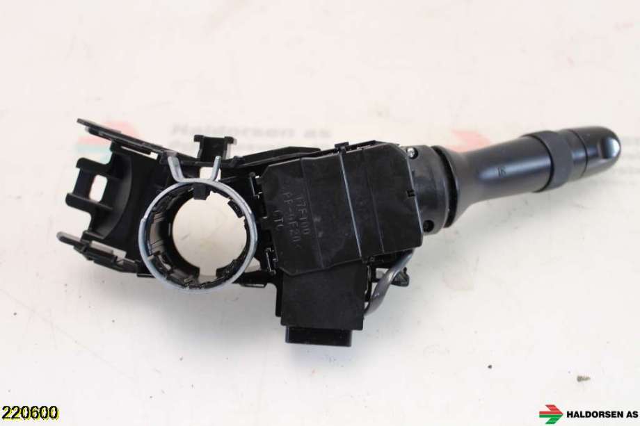 Bryter blink til Toyota RAV4 2006-2009 (Type III, Fase 1) (TOYOTA|8414042091|)