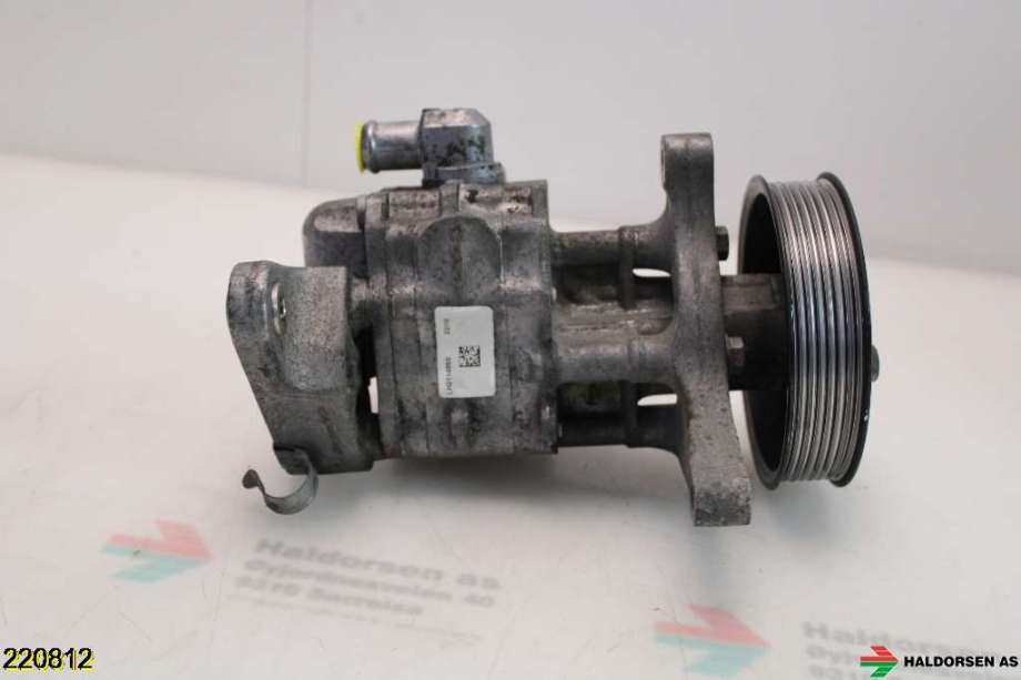 Servo pumpe mekanisk til BMW X5 2007-2013 (E70) (E70) (BMW|32 41 6 796 464|)