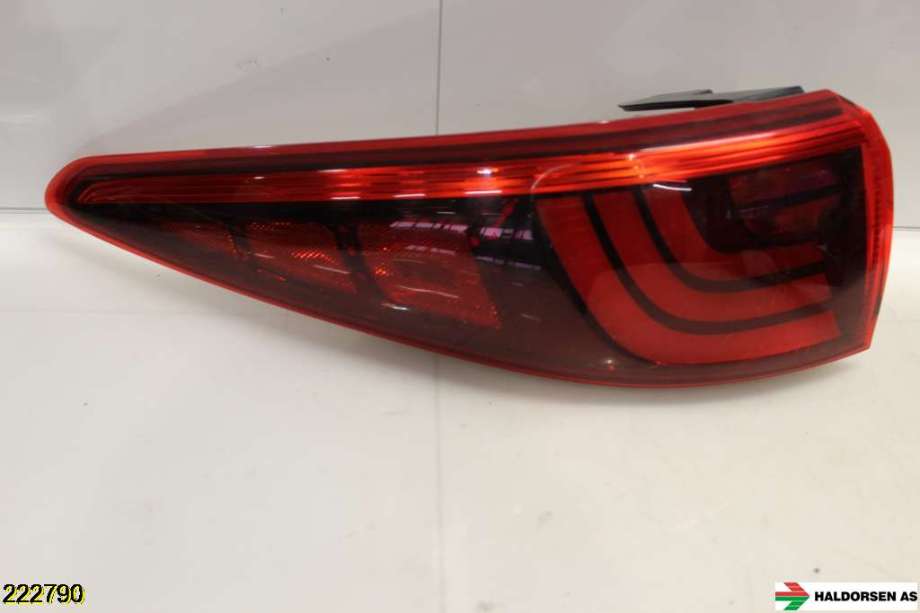 Baklykt venstre til Kia Sportage 2016-2021 (Type IV)  (KIA|92401F 1100|)