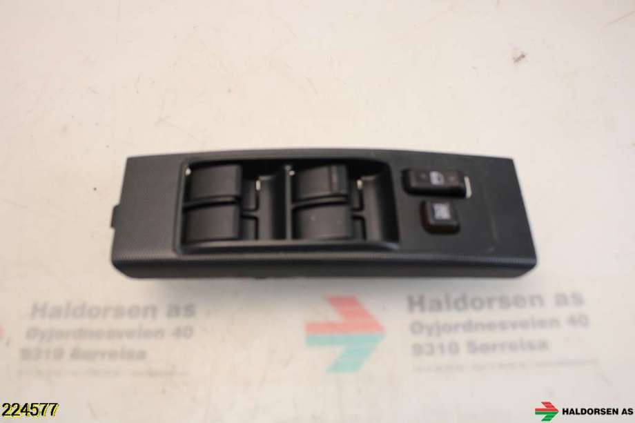 Bryter ruteheis til Toyota Verso 2004-2009 (Type II)  (TOYOTA|84820-0F030|)