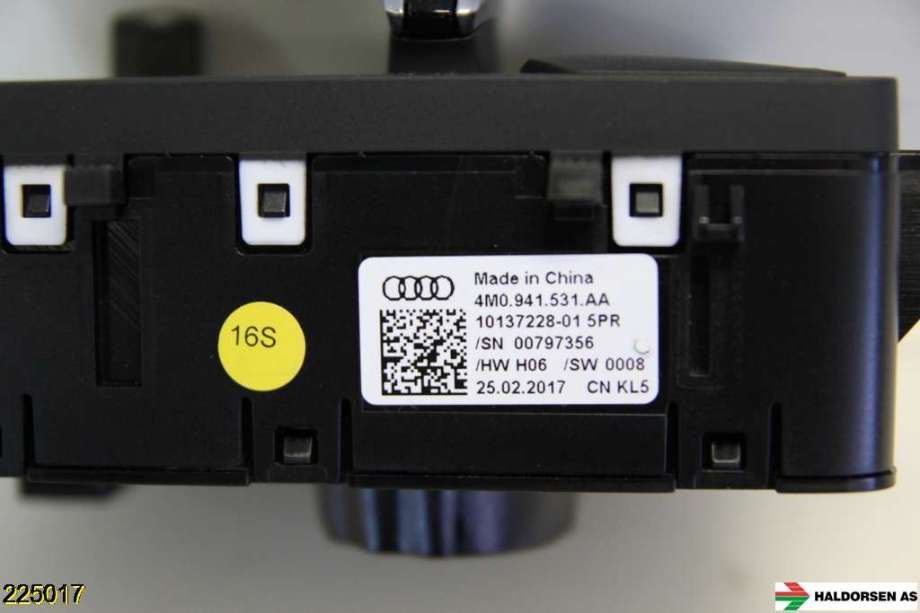 Bryter lys til Audi A4 2015-2019 (Type V, Fase 1) (B9) (B9) (AUDI|4M0 941 531 AA|)