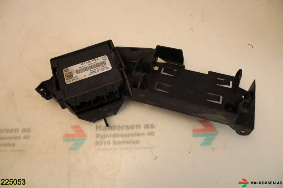 Styreenhet parkering til VW Caddy 2010-2015 (Type III, Fase 2) (VOLKSWAGEN|1K0 919 475 L|0 263 004 450|)