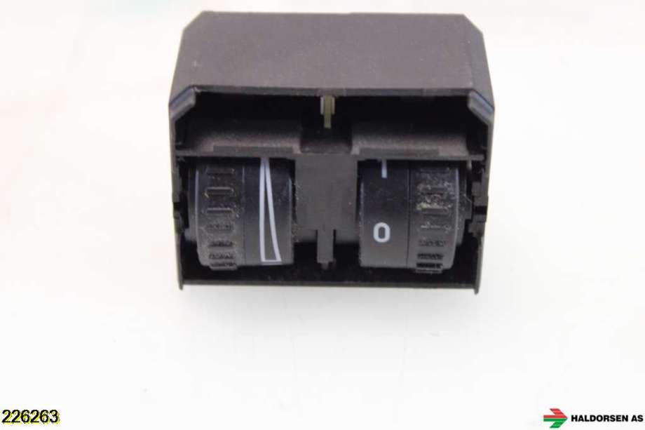 Bryter diverse til VW Caddy, 2004-2010 (Type III, Fase 1)  (VOLKSWAGEN|2K0 941 333 A)