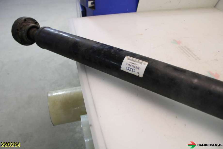 Mellomaksel til Audi Q5 2008-2012 (Type I, Fase 1)  (AUDI|8R0 521 101 E|)