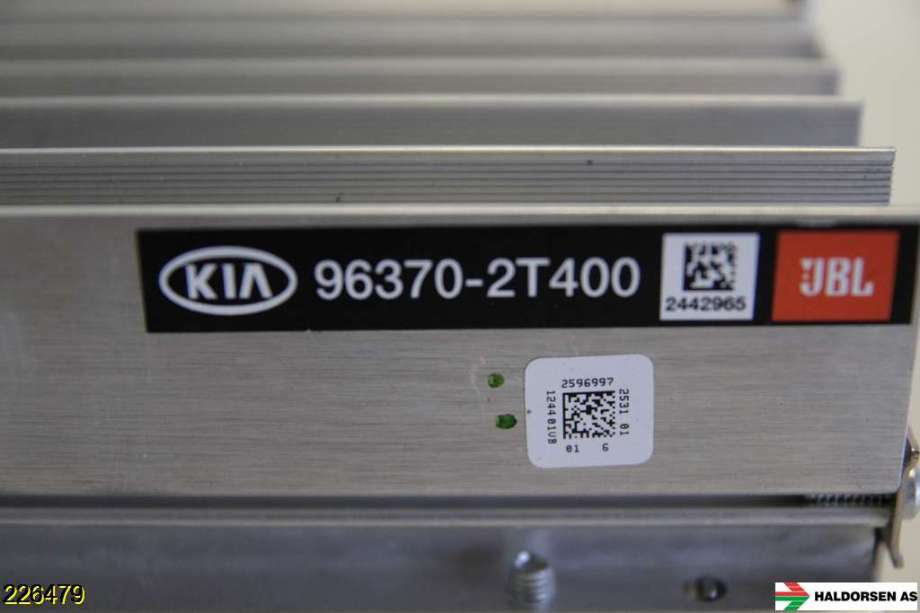 Bilstereo forsterker til Kia Optima 2014-2017  (KIA|96370-2T400|)