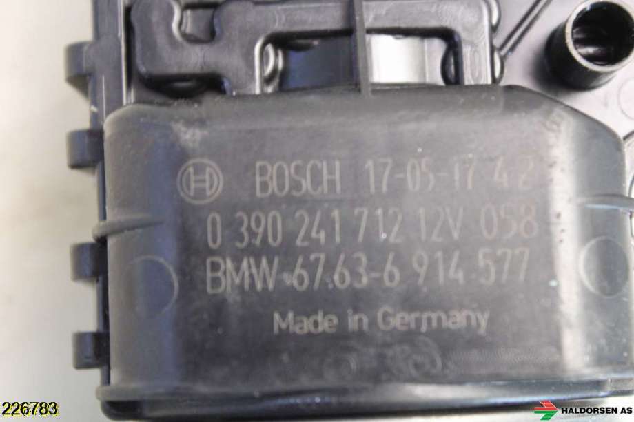 Viskermotor frontrute til BMW X3 2007-2010 (Fase 2) (E83) (E83) (BMW||67.63-6 914 577)
