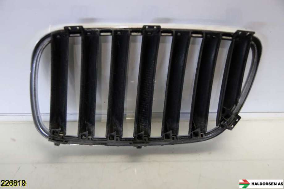 Grill til BMW X3 2007-2010 (Fase 2) (E83) (E83) (BMW|51 11 3 420 088|)
