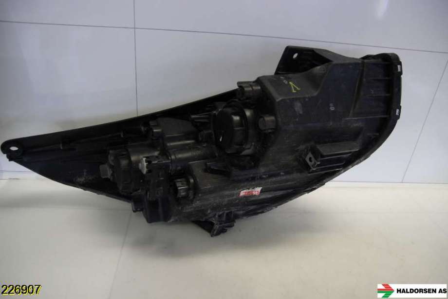 Frontlykt venstre halogen til Hyundai Ix35 2010-2015  (HYUNDAI|92101 2Y000|)