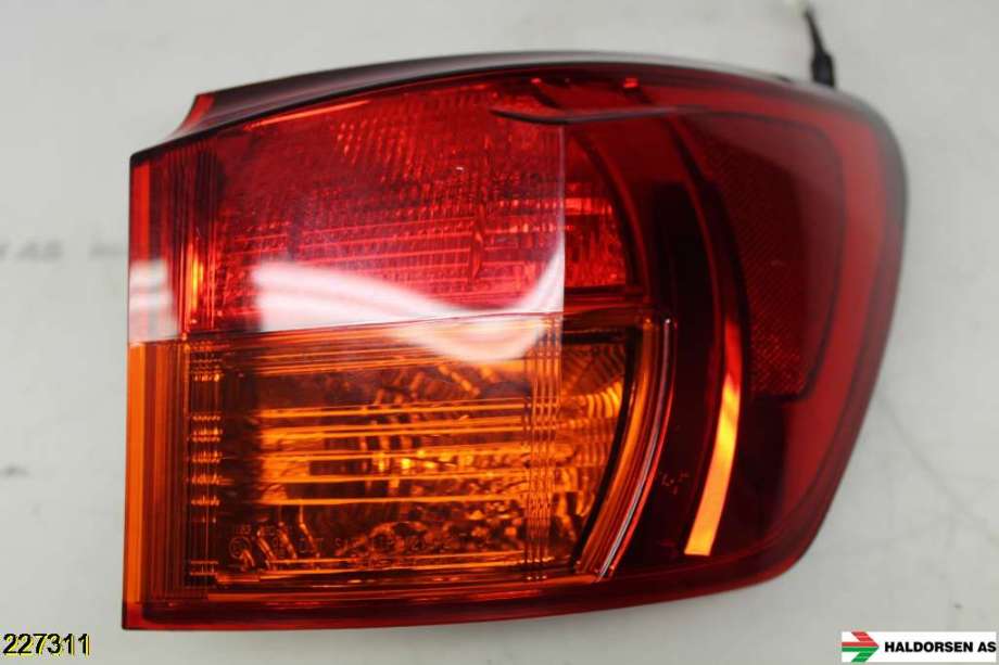 Baklykt høyre til Lexus IS 2006-2013 (Type II) (XE20) (XE20) (LEXUS|8155153162|)