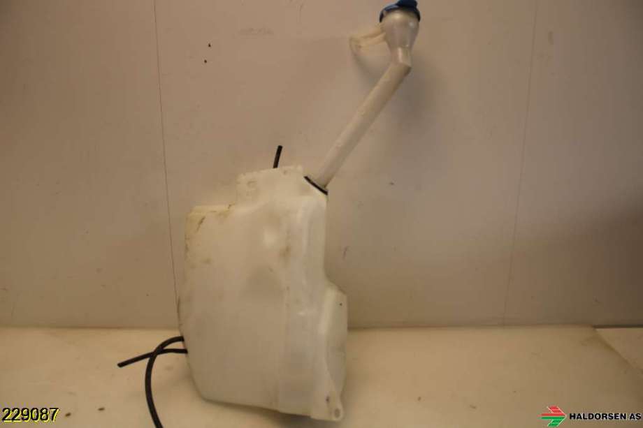 Spylertank til Nissan Qashqai 2007-2010 (Type I, Fase 1)  (NISSAN||28910 JD900)