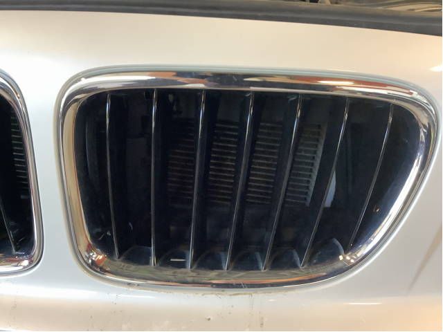 Grill til BMW X1 2009-2015 (E84) (E84) (BMW|51117347670|)