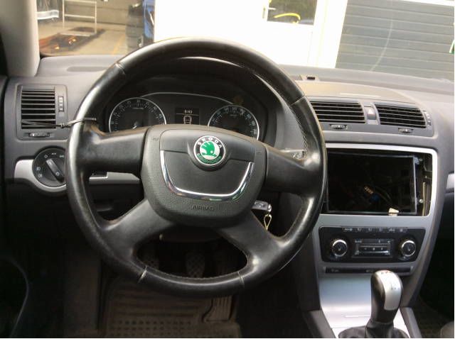 Airbag rattpute til Škoda Octavia, 2009-2013 (Type II, Fase 2) (SKODA|1Z0 880 201 AH TDZ)