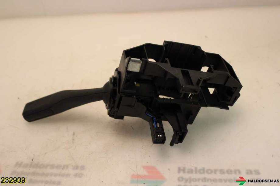 Bryter visker til VW Caddy 2004-2010 (Type III, Fase 1)  (VOLKSWAGEN|1K0 953 519 H|)