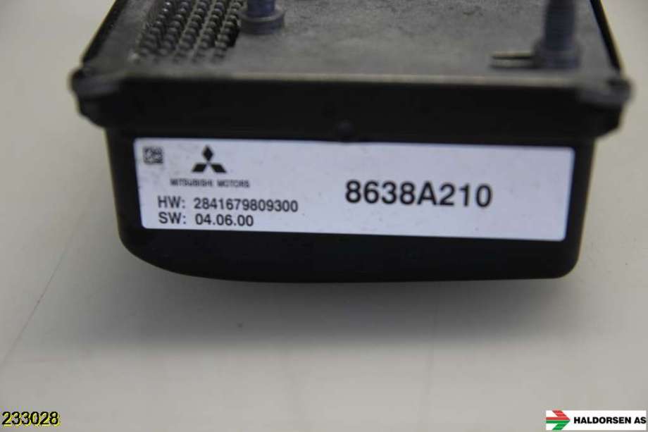 Sensor radar til Mitsubishi Outlander 2015-->> (Type III, Fase 2)  (MITSUBISHI|8638A210|)