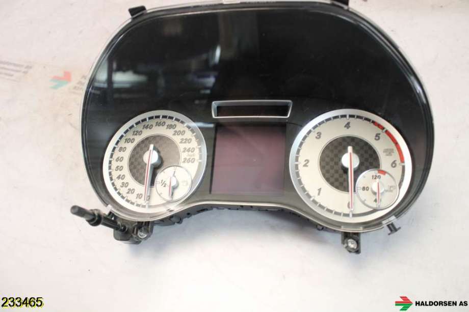 Instrumentpanel til Mercedes A-Klasse 2012-2018 (W176) (W176) (MERCEDES|A 176 900 33 03|)