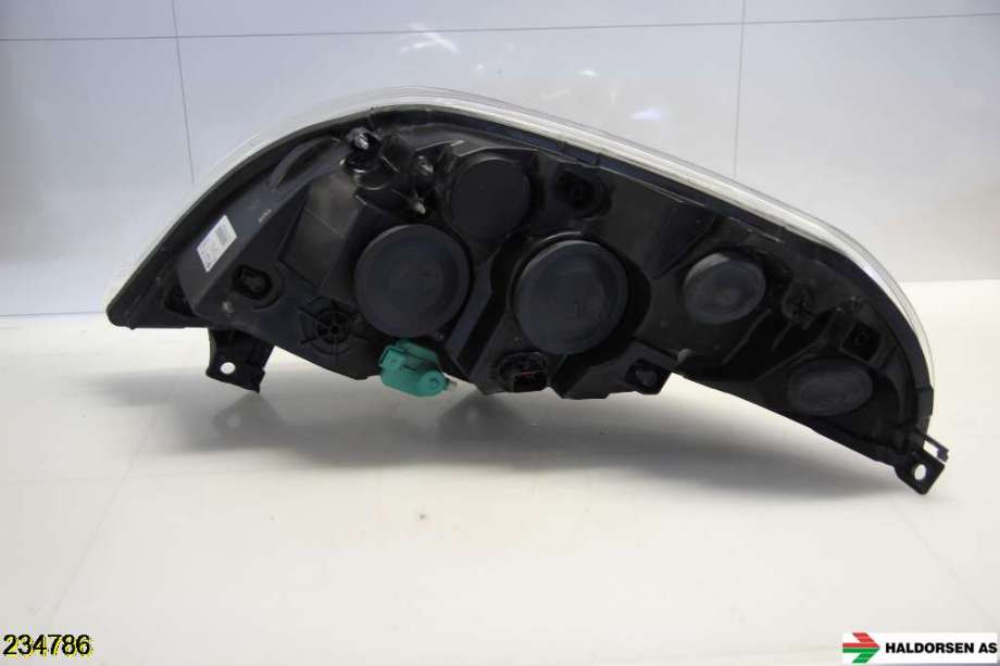 Frontlykt venstre halogen til Renault Master 2014-->> (Type III, Fase 2)  (RENAULT|260602078R|)