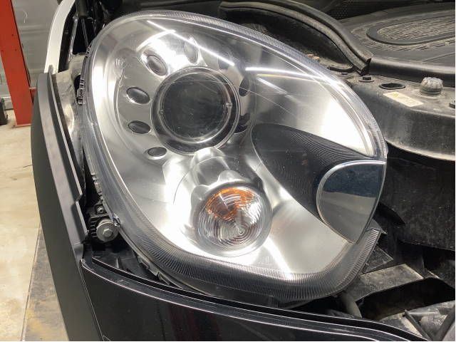 Frontlykt høyre xenon til Mini Countryman 2010-2016 (R60) (R60) (MINI|63 12 9 807 480|)