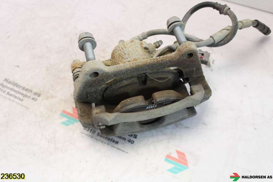 Bremsecaliper høyre foran til Audi A3 2016-2020 (Type III, Fase 2)  (AUDI|8V0 615 124 D|)