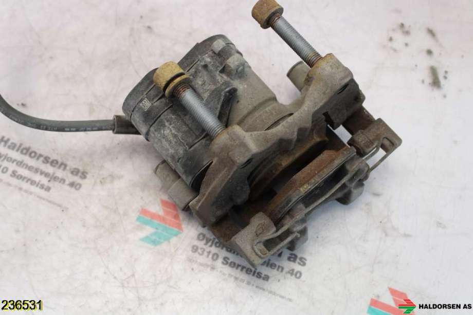 Bremsecaliper venstre bak til Audi A3 2016-2020 (Type III, Fase 2)  (AUDI|8V0 615 423 D|)