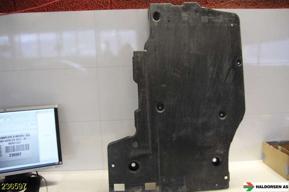 Motorplate under motor til Audi A3, 2016-2020 (Type III, Fase 2) (AUDI|5Q0 825 505 B)