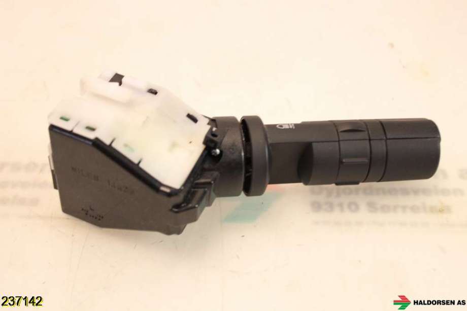 Bryter blink til Nissan Qashqai 2010-2014 (Type I, Fase 2)  (NISSAN|25540JD03A|)