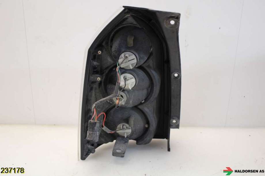 Baklykt høyre til Hyundai Tucson 2003-2009  (HYUNDAI|92402 2E010|)