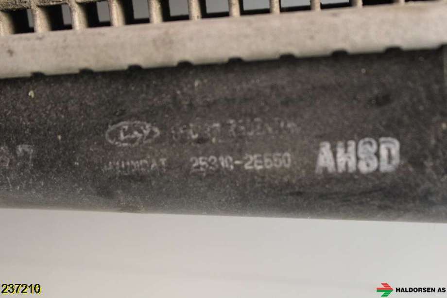 Radiator (manuell gir) til Hyundai Tucson 2003-2009 (HYUNDAI|25310 2E550|)