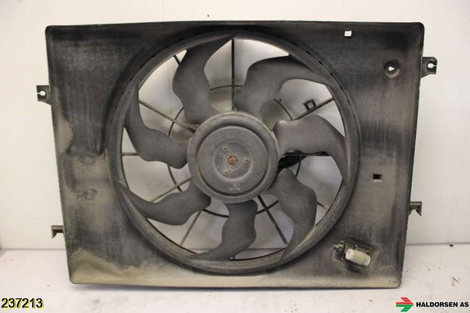 Kjølevifte til Hyundai Tucson 2003-2009  (HYUNDAI|25380 2E010|)