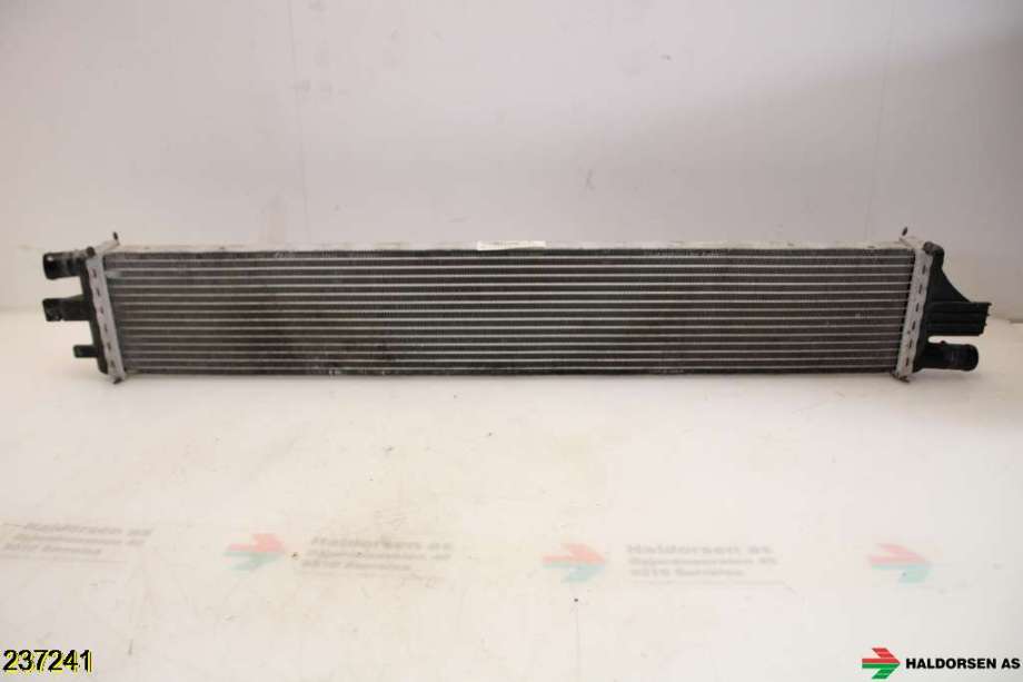 Radiator (manuell gir) til Renault Master 2014-->> (Type III, Fase 2)  (RENAULT||214C10001R)