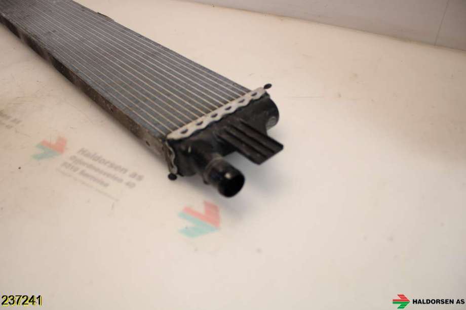Radiator (manuell gir) til Renault Master 2014-->> (Type III, Fase 2)  (RENAULT||214C10001R)
