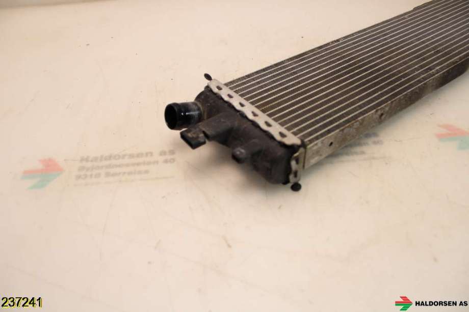 Radiator (manuell gir) til Renault Master 2014-->> (Type III, Fase 2)  (RENAULT||214C10001R)