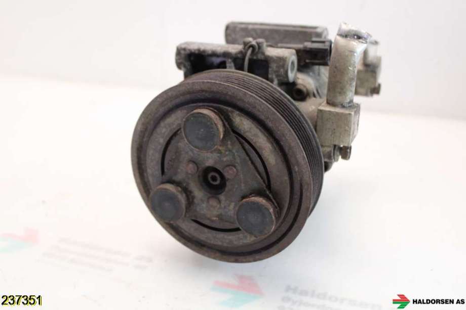 Aircondition kompressor til Nissan Navara 2005-2010 (Fase 1) (D40) (D40) (NISSAN|92600EB40E|)