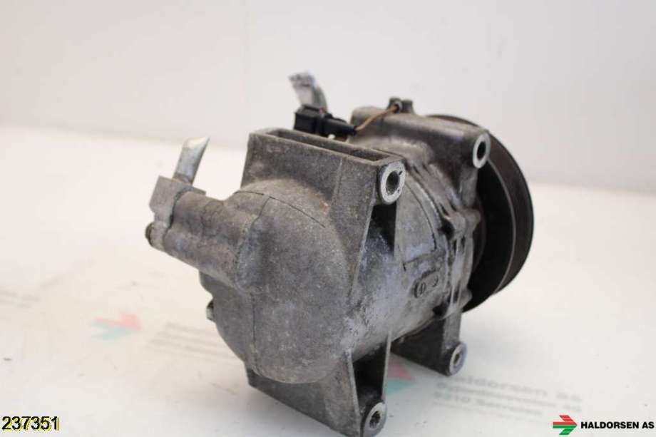 Aircondition kompressor til Nissan Navara 2005-2010 (Fase 1) (D40) (D40) (NISSAN|92600EB40E|)