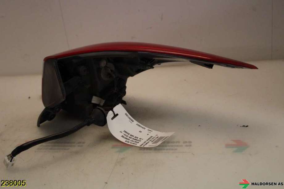 Baklykt venstre til Hyundai i30 2012-2017 (Type II)  (HYUNDAI|92401A 5020|)