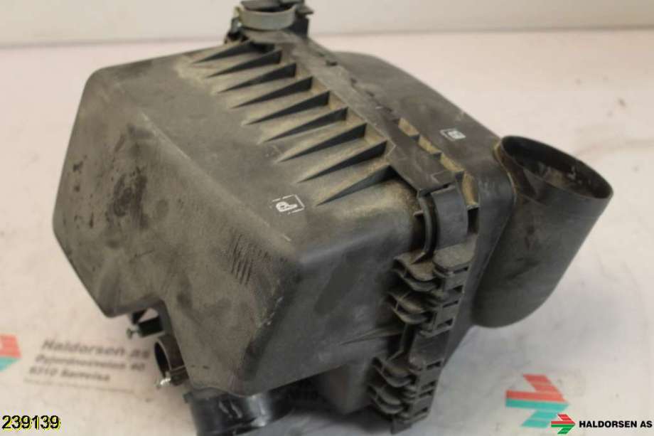 Luftfilterboks til Toyota Avensis, 2009-2015 (Type III, Fase 1)  (TOYOTA|177010T080)