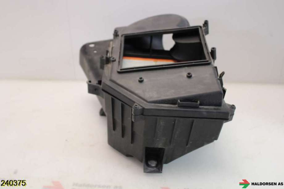 Luftfilterboks til Volvo V70 2005-2007 (Type II, Fase 2)  (VOLVO|30636830|)