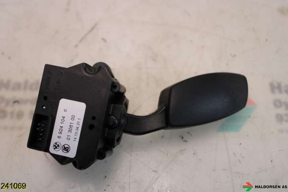 Bryter cruise control til BMW 5-Serie 2003-2010 (E60/E61) (E60/E61) (BMW|61 31 6 924 104||01 3061 00)