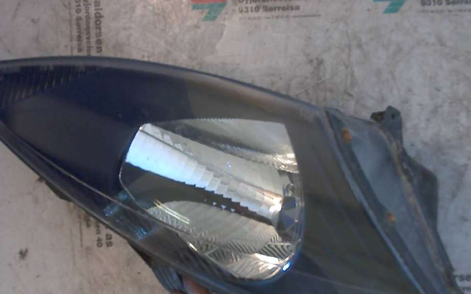 Frontlykt høyre halogen til Ford Focus 1998-2004 (Type I)  
