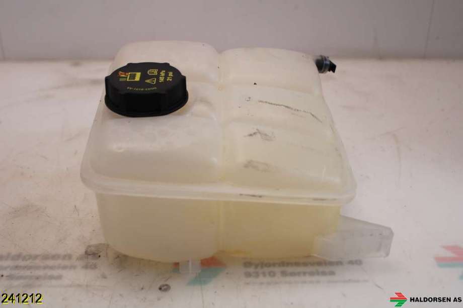 Ekspansjonstank til Ford Transit Connect 2013-2018 Type II, Fase 1  (FORD|1717754|8V61-8K218-DE|)