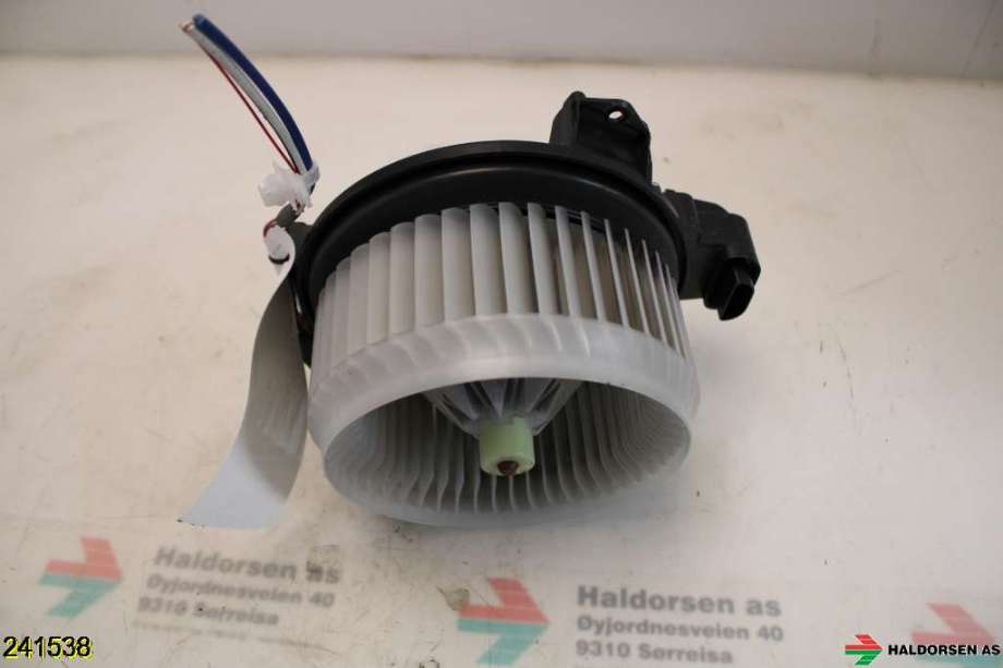 Aircondition diverse til Toyota Auris 2010-2012 (Type I, Fase 2)  (TOYOTA|8710305060|)