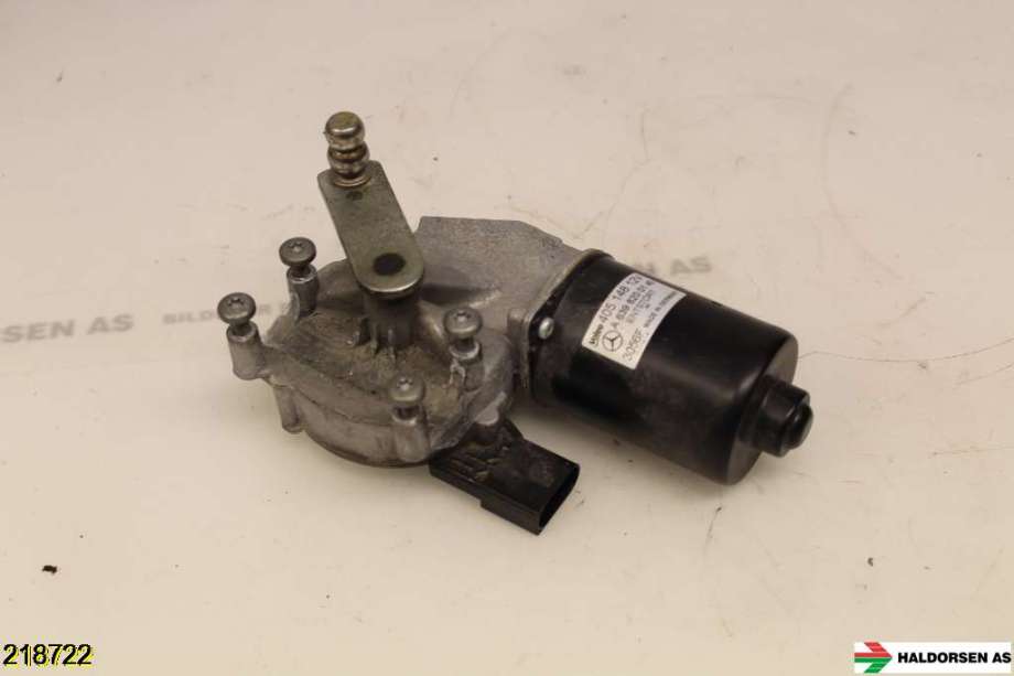 Viskermotor frontrute til Mercedes Vito/Viano, 2010-2014 (Fase 2) (W639) (W639) (MERCEDES|A 000 153 08 42)