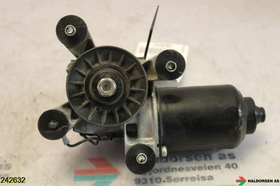 Viskermotor frontrute til Ford Ranger (Europa) 2007-2011 (FORD (US)|3942337|XM34-17508-CA|)