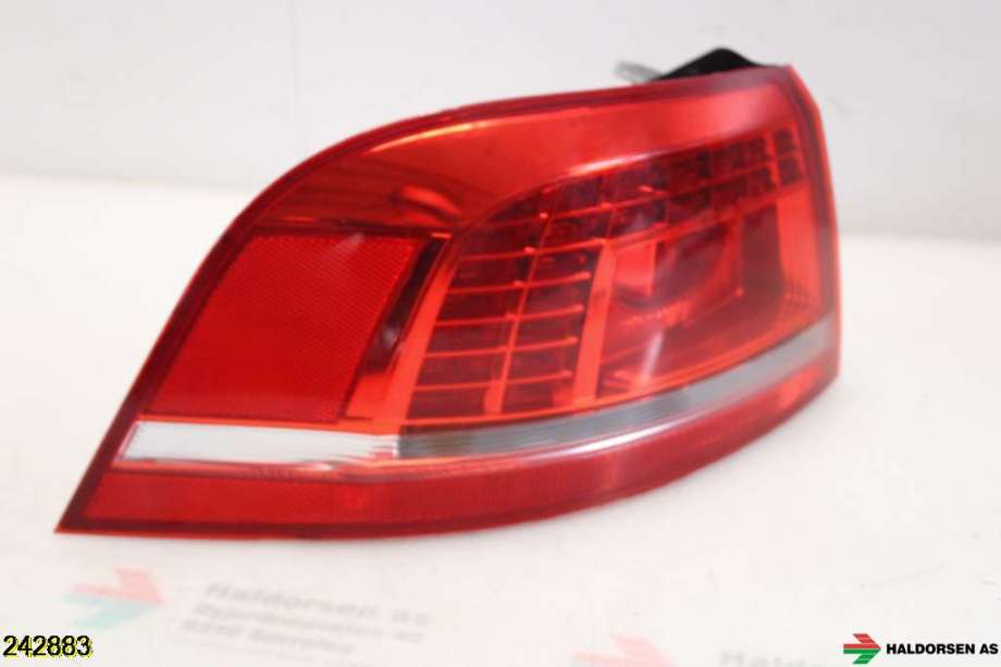 Baklykt venstre til VW Passat 2011-2015 (B7) (B7) (VOLKSWAGEN|3AF 945 207 B|)
